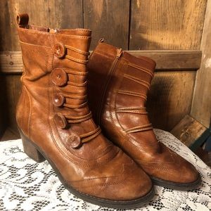 Vintage Boots - short brown leather and faux - size 8/38.5 women’s